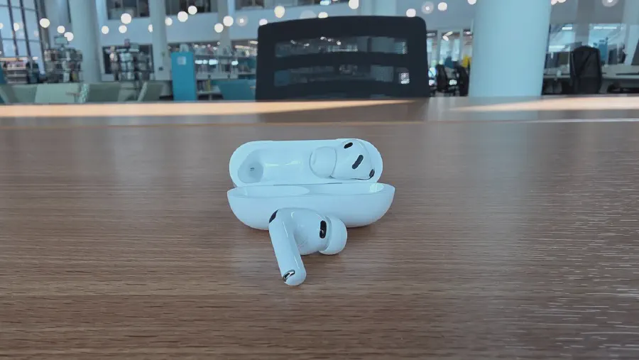Apple AirPods Pro 3 Review (2026): 87/100