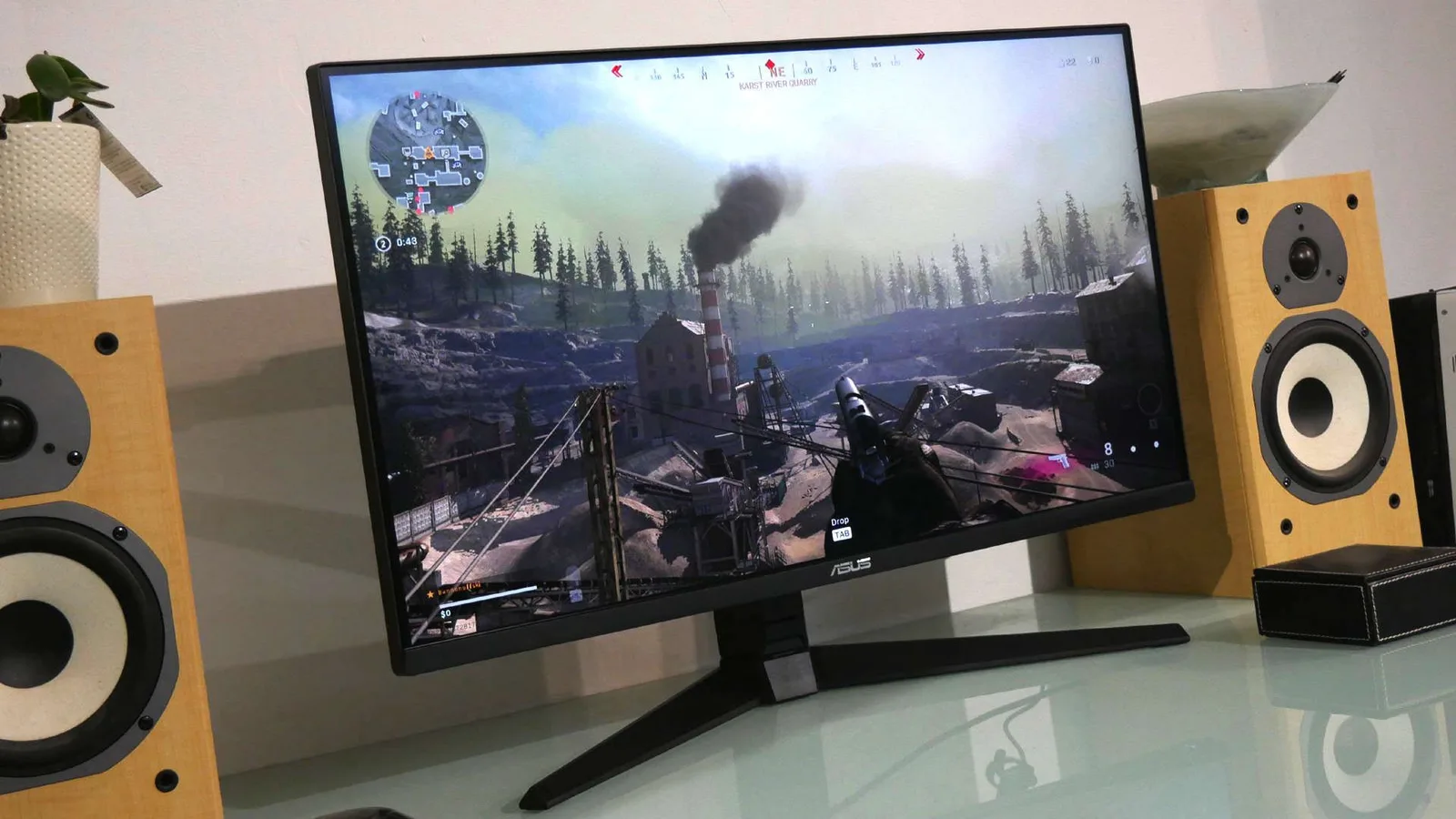 ASUS TUF Gaming VG28UQL1A — photo 7 of 9