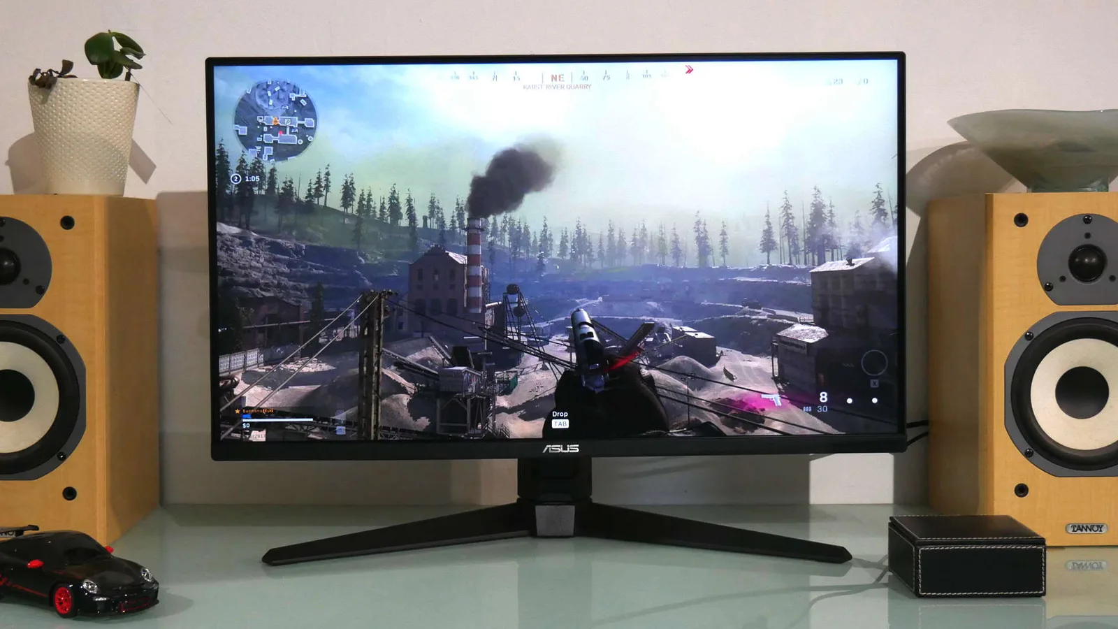 ASUS TUF Gaming VG28UQL1A — photo 6 of 9