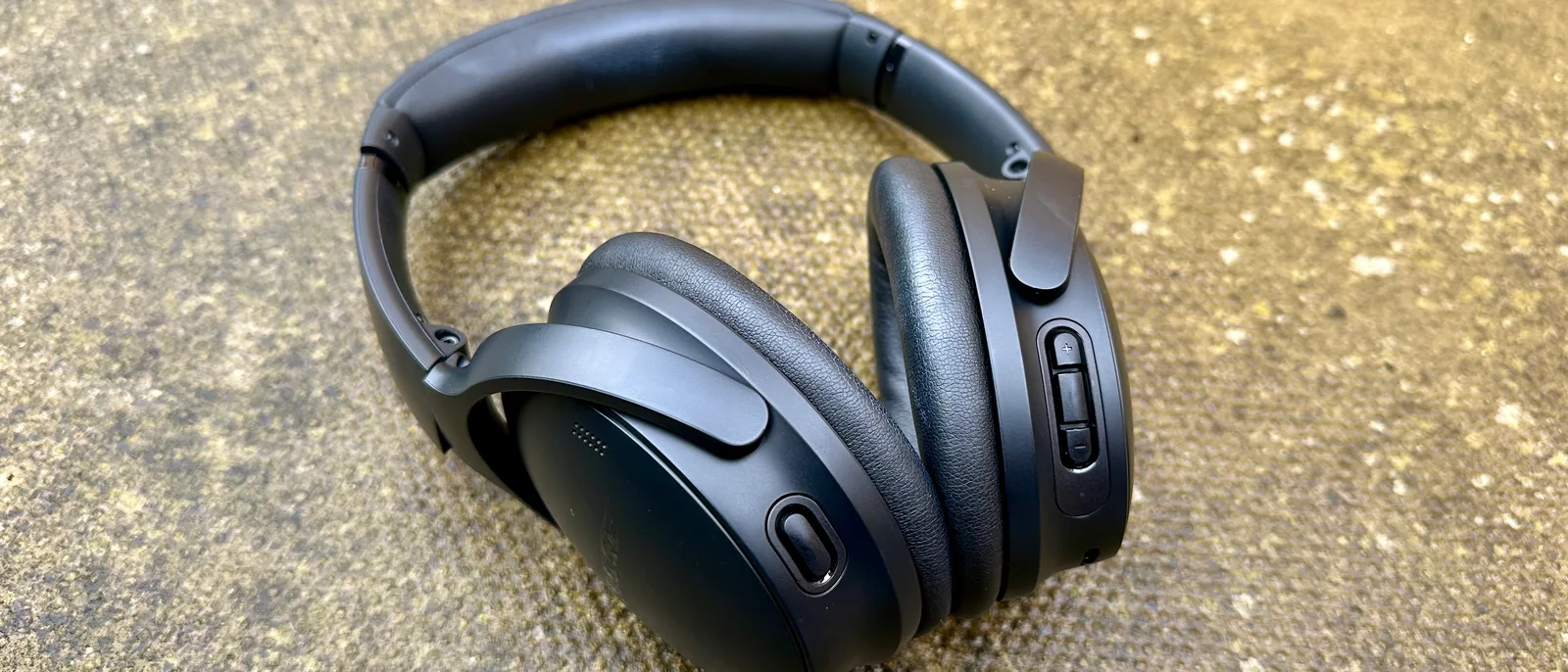 Bose QuietComfort Headphones photo 3