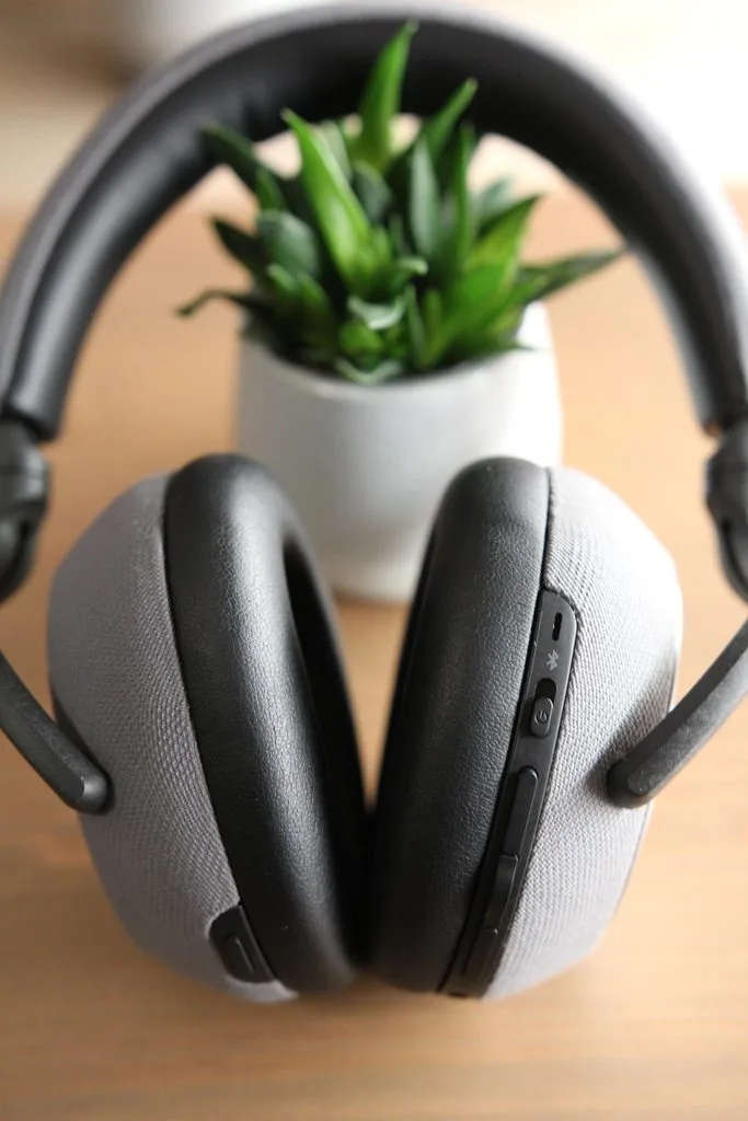 Bowers & Wilkins PX7 Gen 1 photo 3