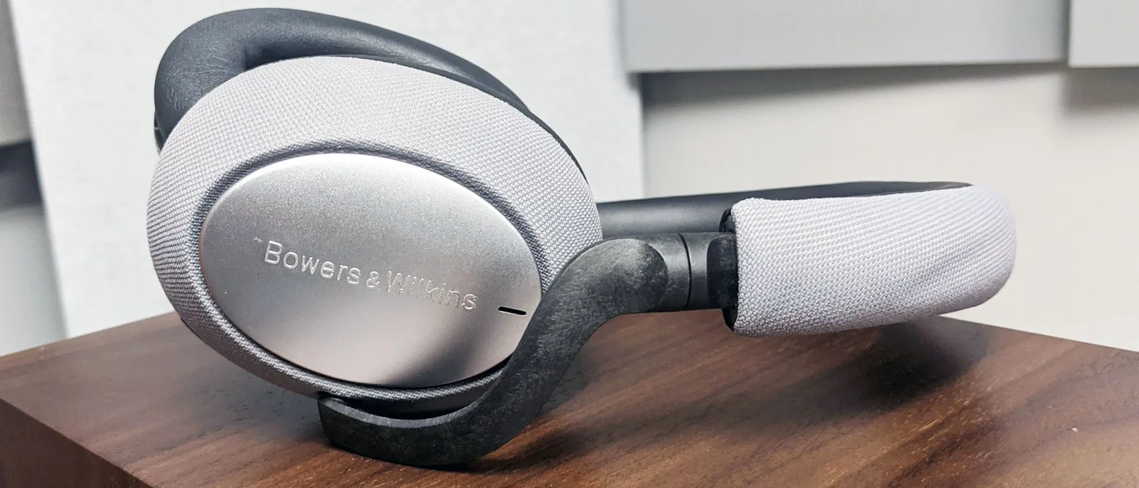 Bowers & Wilkins PX7 Gen 1 — photo 6 of 10