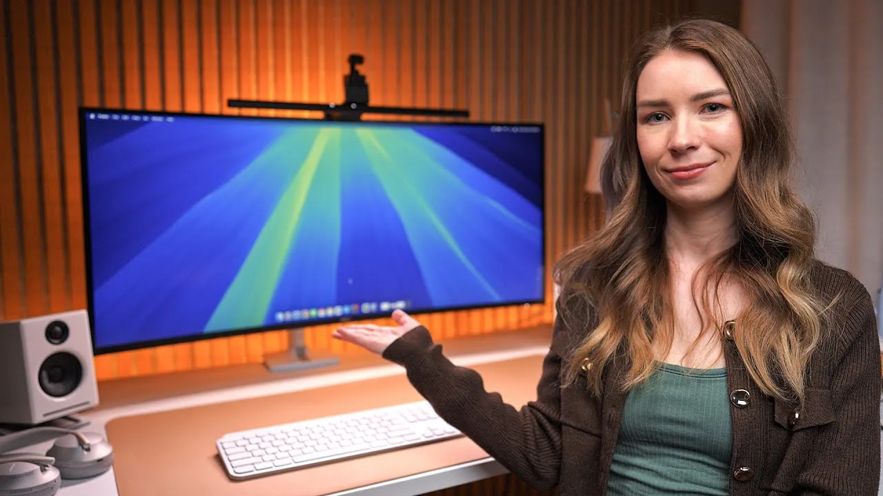 Marina Morre video review thumbnail