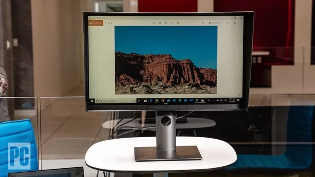 Dell UltraSharp U2720Q photo 2