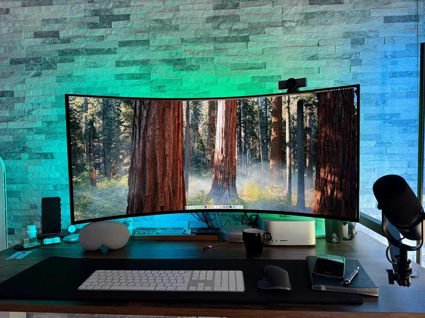 LG UltraGear 45GX950A photo 2