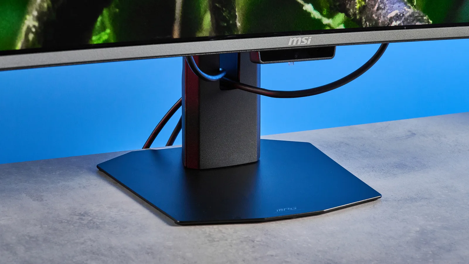 MSI MPG 341CQR QD-OLED X36 — photo 7 of 8