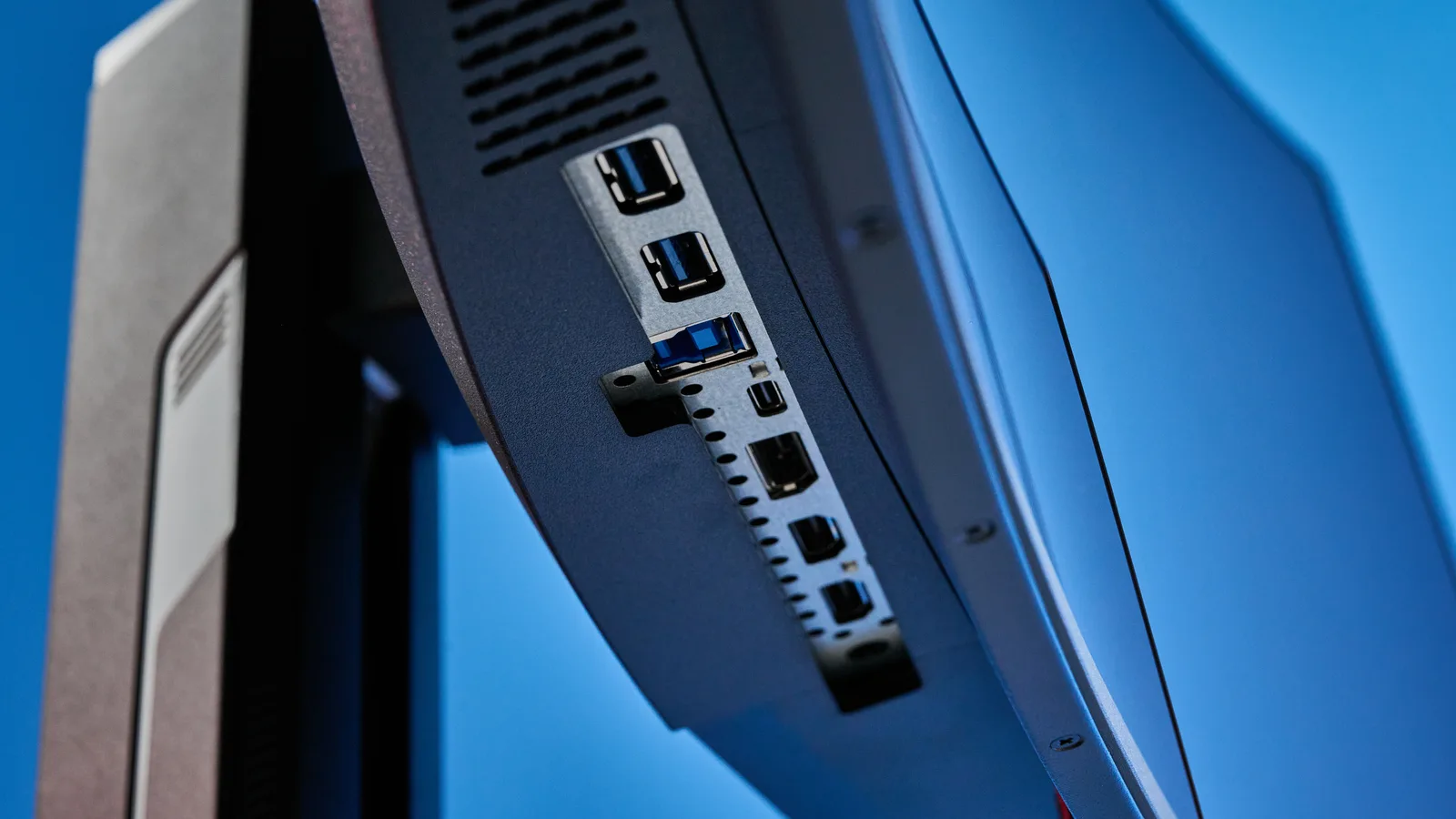 MSI MPG 341CQR QD-OLED X36 — photo 8 of 8