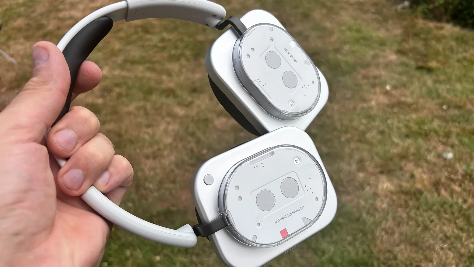 Nothing Headphone (1) photo 2