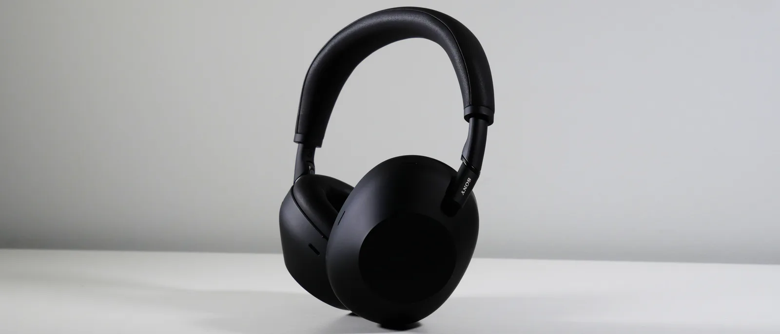 Manually selected in dashboard Sony WH-1000XM6 — Battery Life