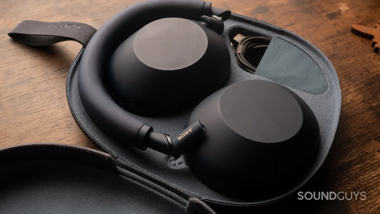 Manually assigned in dashboard Sony WH-1000XM6 — Portability & Design